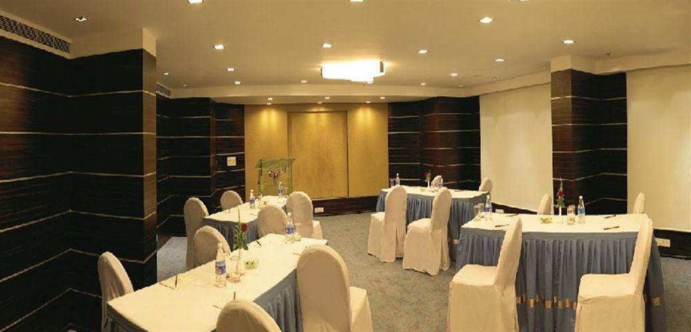 Royal Orchid Central Bangalore, Mg Road Exterior foto