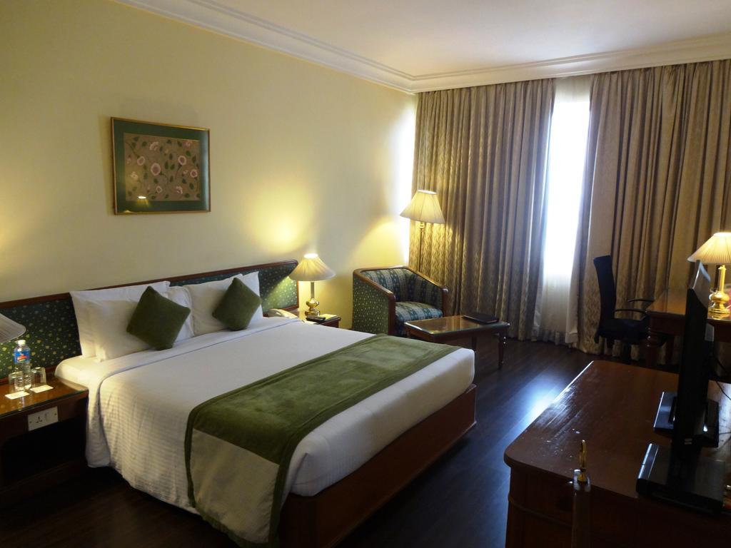 Royal Orchid Central Bangalore, Mg Road Zimmer foto
