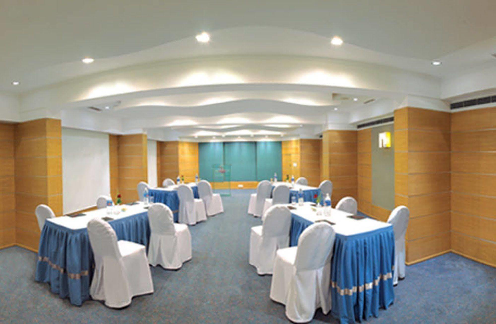 Royal Orchid Central Bangalore, Mg Road Exterior foto